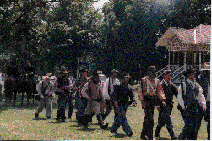 2nd Mo Cav and 8th Tx Cav marching into battle at Jacksonville, IL 2000